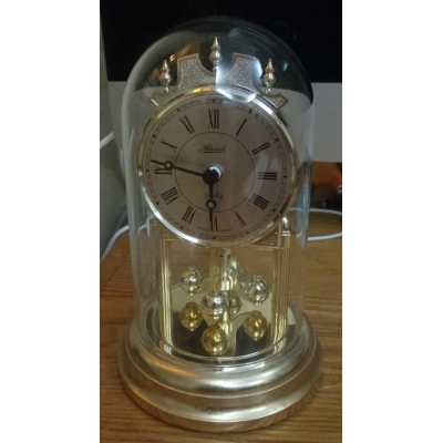 ZÁVĚSNÉ PÉRKA  HERMLE /ROČKY/